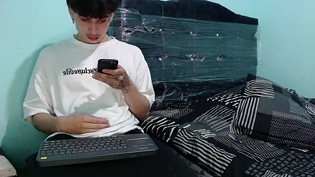 pervertsteens3 online show from 10/02/25, 08:54