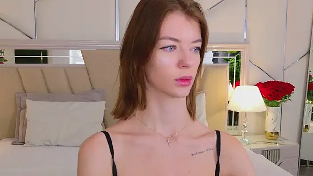 MeganMour online show from 11/23/25, 05:13