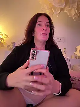 Engel mia online show from 04/12/26, 05:07