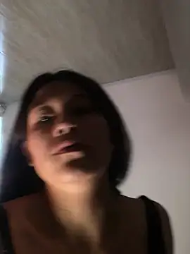 Snapshot of mariana_21x chatting on 01/13/25, 10:03 mariana 21x online show from 01/13/25, 10:03