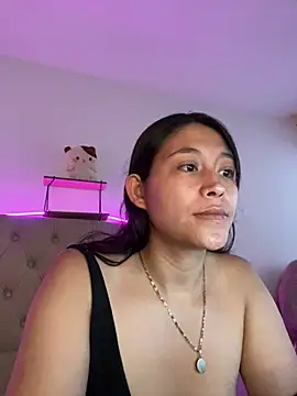 Snapshot of mariana_21x chatting on 01/18/25, 01:08 mariana 21x online show from 01/18/25, 01:08