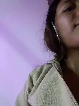 Snapshot of mariana_21x chatting on 02/18/25, 12:28 mariana 21x online show from 02/18/25, 12:28