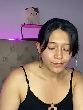 Snapshot of mariana_21x chatting on 02/21/25, 07:32 mariana 21x online show from 02/21/25, 07:32