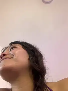 Snapshot of mariana_21x chatting on 03/07/25, 04:00 mariana 21x online show from 03/07/25, 04:00