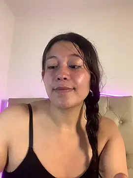 Snapshot of mariana_21x chatting on 03/08/25, 12:52 mariana 21x online show from 03/08/25, 12:52