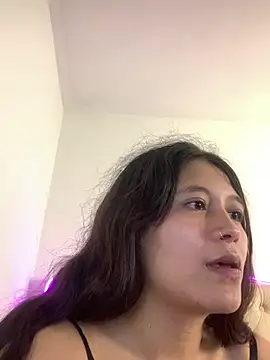 Snapshot of mariana_21x chatting on 03/18/25, 07:53 mariana 21x online show from 03/18/25, 07:53