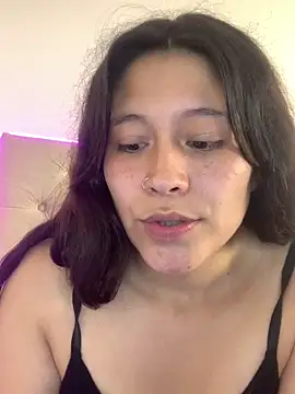 Snapshot of mariana_21x chatting on 03/20/25, 07:04 mariana 21x online show from 03/20/25, 07:04