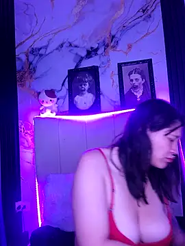 Snapshot of mariana_21x chatting on 10/21/25, 12:39 mariana 21x online show from 10/21/25, 12:39