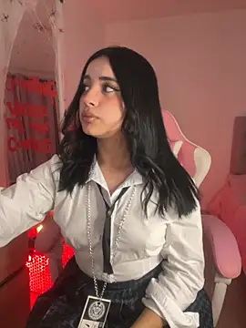 Emily-14 online show from 10/22/25, 04:02