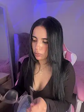 Emily-14 online show from 04/19/26, 01:49