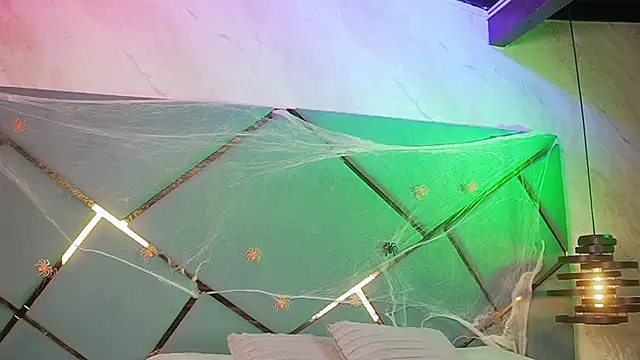 Snapshot of giorgia_13 chatting on 10/30/25, 03:08 giorgia 13 online show from 10/30/25, 03:08