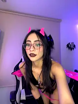 vampy dolll online show from 12/05/25, 10:02