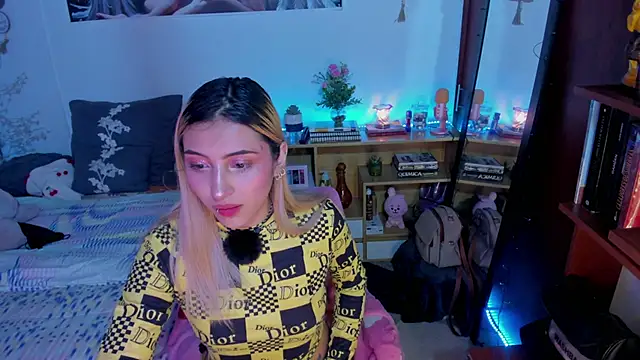 cuteweed420 online show from 04/10/26, 11:09