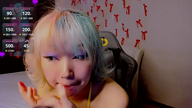 Milla Aheo online show from 04/22/26, 01:12