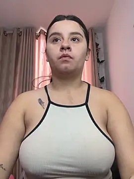 SaraBraun  online show from 11/13/25, 04:28