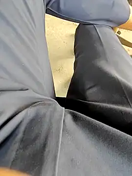 bananadick     online show from 01/06/25, 08:46