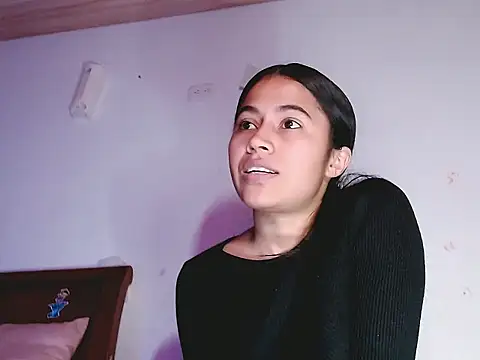 brihanna lena online show from 04/13/26, 07:41