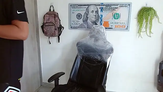 Snapshot of boss_of_cash chatting on 06/14/26, 03:58 boss of cash online show from 06/14/26, 03:58