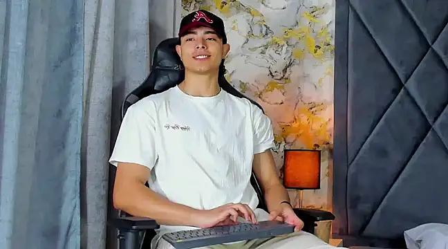 Snapshot of JoshRashfordd chatting on 01/20/25, 11:24 JoshRashfordd online show from 01/20/25, 11:24