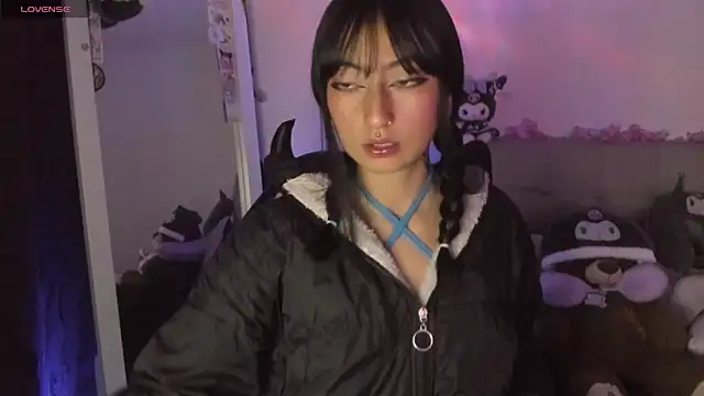 Any Roussee online show from 04/23/26, 02:13