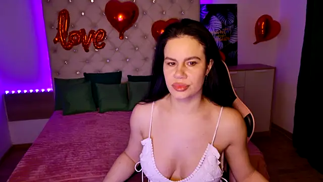 KattieSims online show from 02/06/25, 04:31
