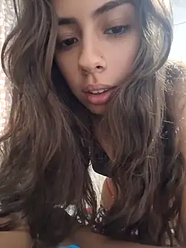 Snapshot of Jazmin-Cerezita chatting on 01/03/25, 01:25 Jazmin-Cerezita online show from 01/03/25, 01:25