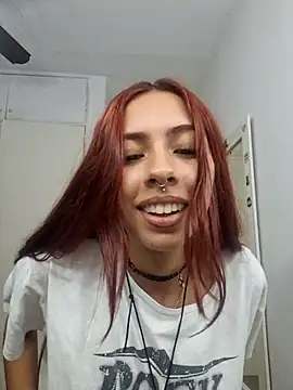 Snapshot of Jazmin-Cerezita chatting on 10/24/25, 10:50 Jazmin-Cerezita online show from 10/24/25, 10:50