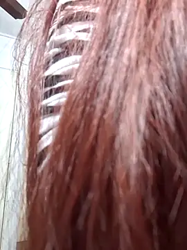 Snapshot of Jazmin-Cerezita chatting on 10/31/25, 01:50 Jazmin-Cerezita online show from 10/31/25, 01:50