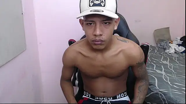 Snapshot of mr_stiven_ chatting on 01/14/25, 03:01 mr stiven  online show from 01/14/25, 03:01