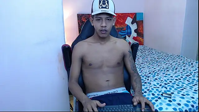 Snapshot of mr_stiven_ chatting on 01/18/25, 07:38 mr stiven  online show from 01/18/25, 07:38