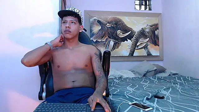 Snapshot of mr_stiven_ chatting on 03/06/25, 06:41 mr stiven  online show from 03/06/25, 06:41