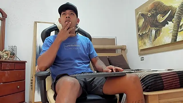 mr stiven  online show from 03/17/26, 03:11