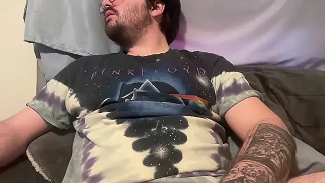 underthesun16 online show from 04/21/26, 04:12