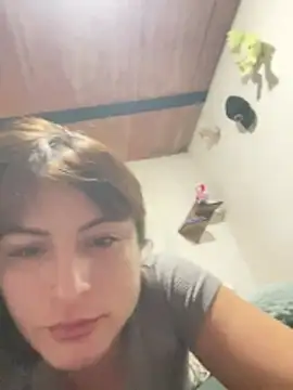 Liah ferrer online show from 07/10/26, 04:17
