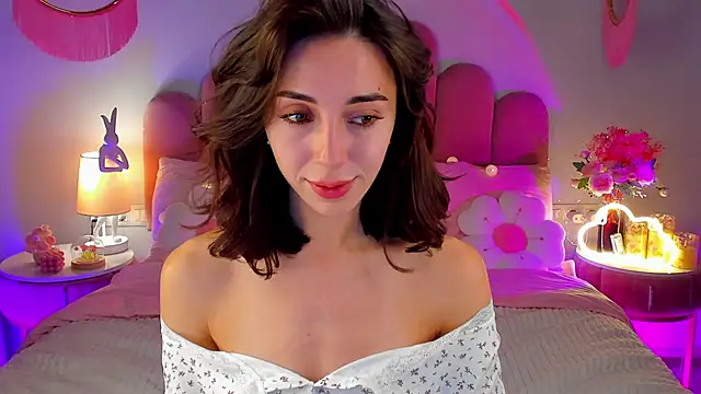 ElsaYoung online show from 09/26/25, 07:29