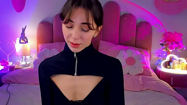 ElsaYoung online show from 11/29/25, 10:24