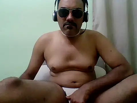 farhaanmacho online show from 12/05/25, 03:41