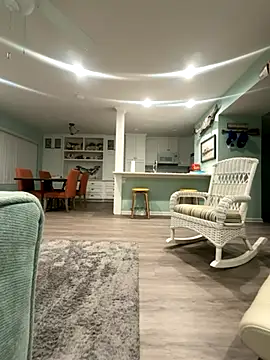 Texascoastedger online show from 10/23/25, 08:46