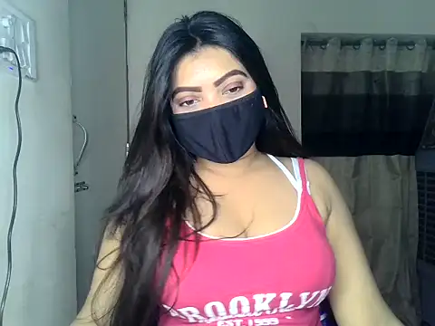 Snapshot of ishi_Beauty chatting on 06/23/26, 05:16 ishi Beauty online show from 06/23/26, 05:16