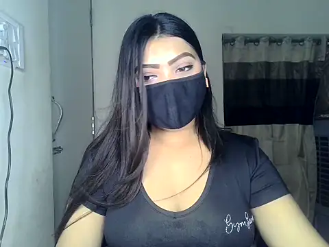 Snapshot of ishi_Beauty chatting on 07/11/26, 05:54 ishi Beauty online show from 07/11/26, 05:54