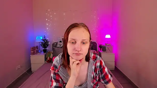 Snapshot of SallyFishery chatting on 01/06/25, 01:53 SallyFishery online show from 01/06/25, 01:53