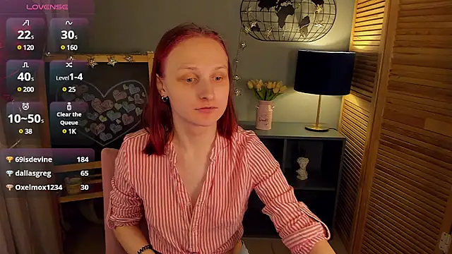 Snapshot of SallyFishery chatting on 02/13/25, 04:32 SallyFishery online show from 02/13/25, 04:32