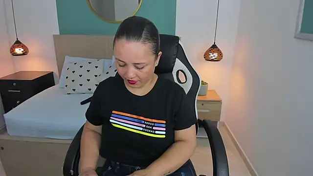 linda rios  online show from 03/20/25, 07:25