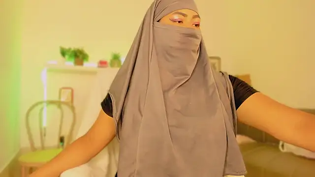 jazmin anbar online show from 10/23/25, 07:01