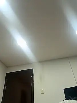 sasi luna online show from 10/31/25, 02:18