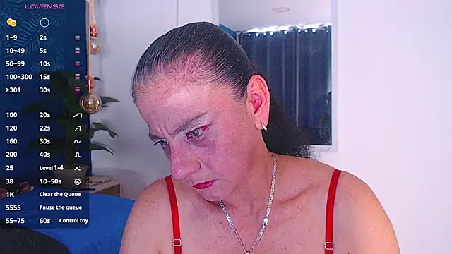 sasi luna online show from 11/05/25, 02:50