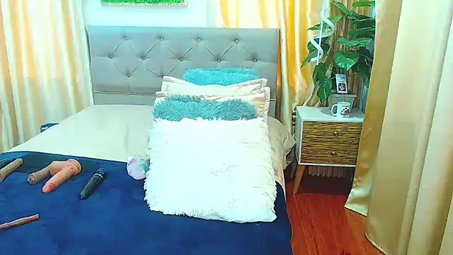 sasi luna online show from 01/10/26, 02:52