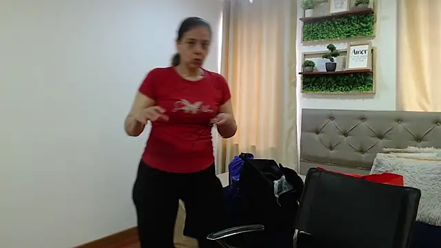 sasi luna online show from 05/13/26, 01:41
