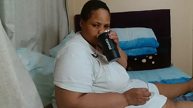 Snapshot of Bbw255 chatting on 06/19/26, 10:08 Bbw255 online show from 06/19/26, 10:08