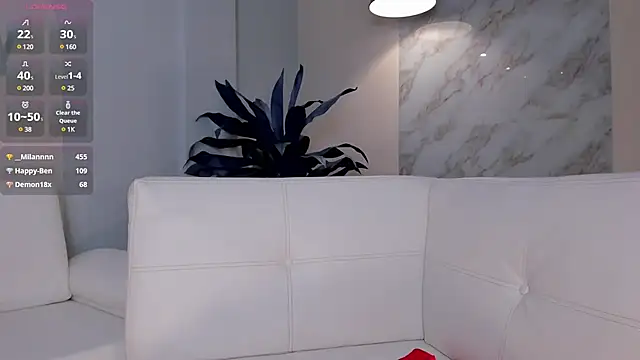 Snapshot of MiaFarrell_ chatting on 02/24/25, 10:03 MiaFarrell online show from 02/24/25, 10:03